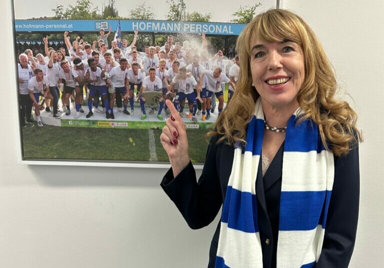 Eveline Pupeter, Vorstandsmitglied beim FC Blau-Weiß-Linz